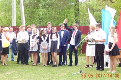 25 мая 2017 года в товарковских школах №1 и №2 прошёл праздник последнего звонка.