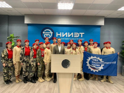 Воронежские школьники знакомятся с профессиями на производстве