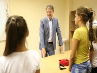 Губернатор посетил одну из старейших школ Абинского района