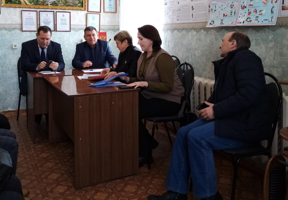 В Кочетовском сельском поселении в пятницу 10 февраля, состоялся отчет главы сельского поселения, на котором присутствовал глава Хохольского района Михаил Ельчанинов