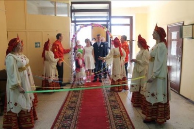 14 апреля в здании отдела культуры работники Центрального дома культуры совместно с отделом ЗАГС Каширского района провели обряд бракосочетания молодоженов