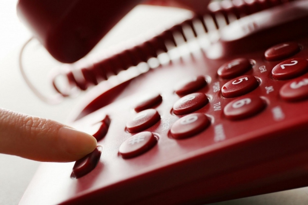 Министерство экономики Краснодарского края сообщает, что действуют телефоны «горячей линии» в случае задержки выплаты заработной платы сотрудникам предприятий в Краснодарском крае