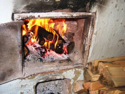 Нарушение правил пользования печным отоплением может стать причиной пожара