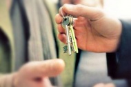 Вологодская область: Двум семьям в деревне Ростилово (Грязовецкий район) вручили ключи от новых квартир
