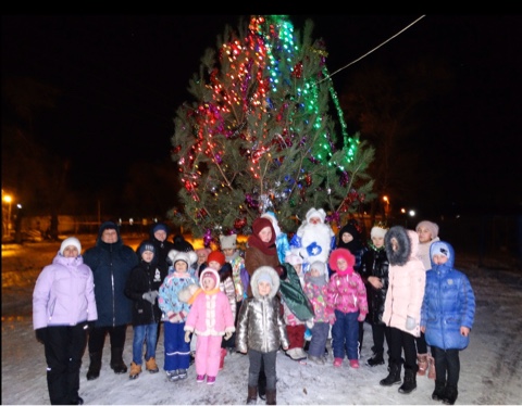 20 декабря 2019 года ✨прошло открытие главной новогодней ёлки сельского поселения Черновский 