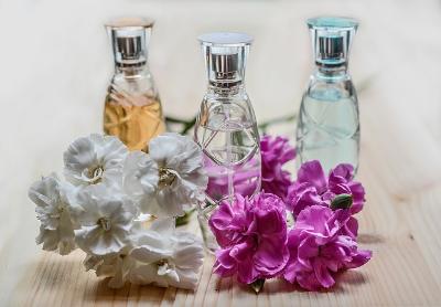 Рекомендации гражданам: На что обратить внимание при приобретении парфюмерной продукции?