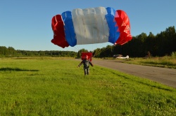 В России 26 июля отметили День парашютиста