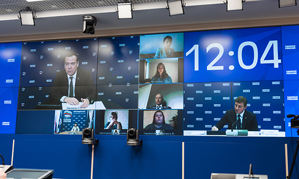 Дмитрий Медведев: «За каждым проблемным вопросом стоит конкретный человек»