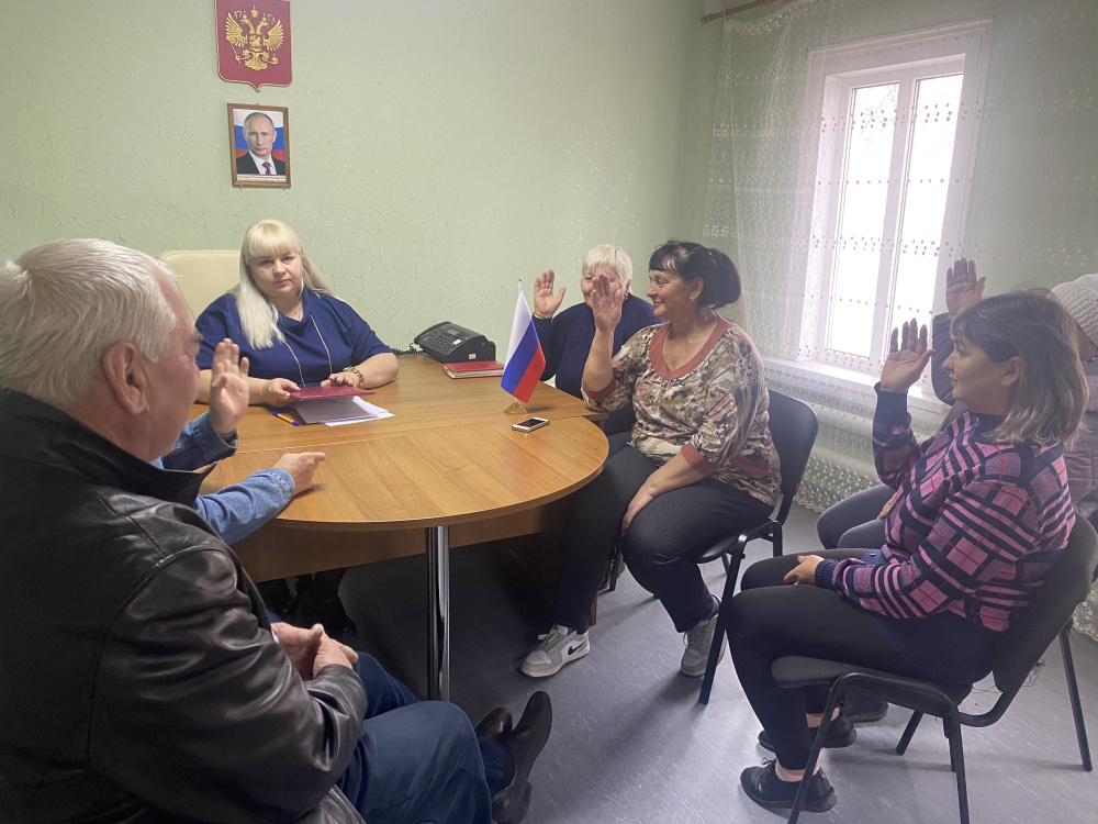 16  октября   2023г. прошла очередная  сессия Совета народных депутатов Пыховского сельского поселения.