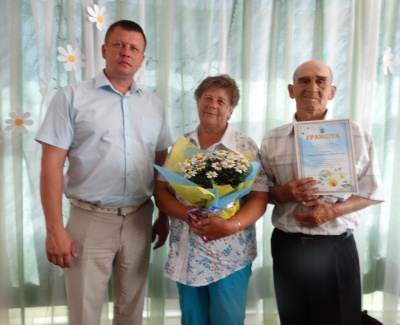 8 июля 2016 года в п. Курумоч  состоялось районное мероприятие, посвященное празднованию Дня семьи, любви и верности, на которое были приглашены достойные семьи Волжского района