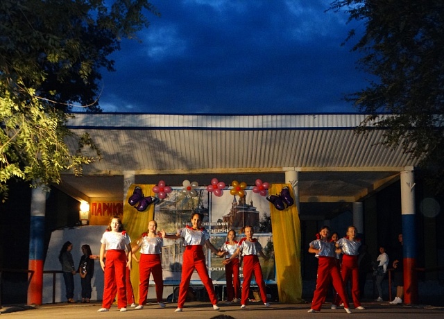 6 сентября в рамках проекта «Культурное сердце России» в сельском поселении Черновский прошла концертно-развлекательная программа «Прощай, лето!»