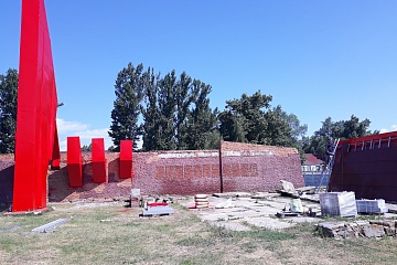 Ремонт памятника воинам, погибшим в годы Великой Отечественной войны