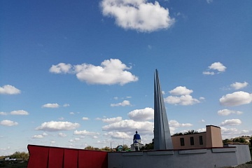 В рамках программы инициативного бюджетирования завершён ремонт памятника ВОВ в центре с.Бурляевка