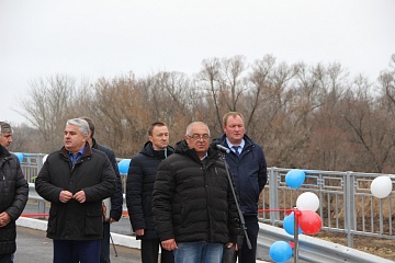 В селе Великоархангельское открыли новый мост