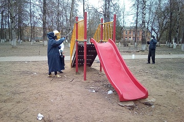 2 апреля в п. Товарково проведена дезинфекция общественных мест