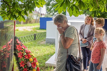 Поклониться могиле родственника-солдата в Мятлево приехали гости из Подмосковья