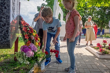 Поклониться могиле родственника-солдата в Мятлево приехали гости из Подмосковья