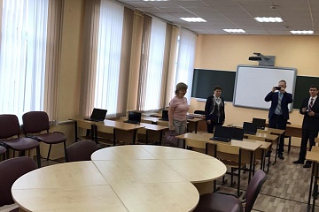 Торжественная линейка, посвященная Дню знаний, прошла в Мятлевской средней общеобразовательной школе имени А.Ф.Иванова