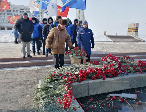 Десятки тысяч людей присоединились к акции «Единой России» и волонтерских объединений «Защитим память героев»