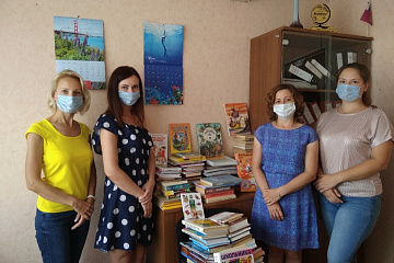 Молодежный совет Вологодского Росреестра участвует в акции  «Подарим книги библиотеке»