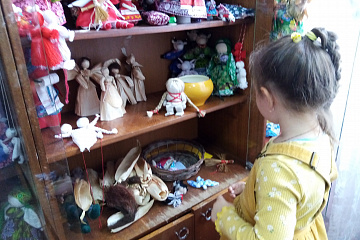 Выставка народной куклы «Игрушки - не балушки»