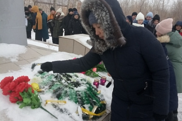        3 декабря в России  День неизвестного солдата