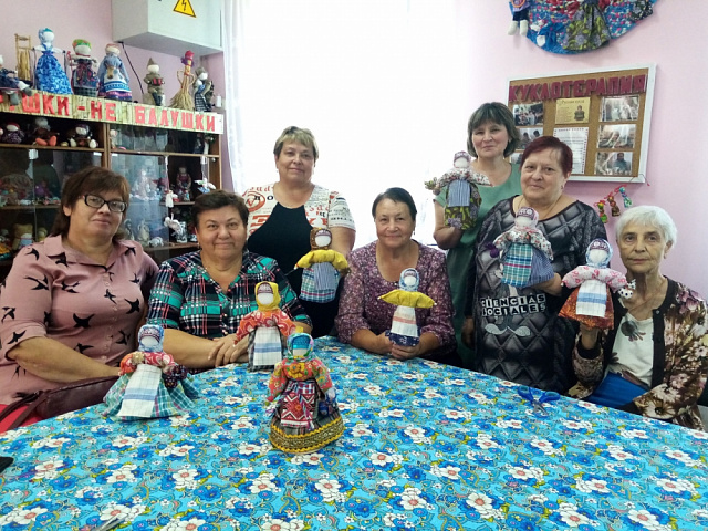 Мастер-класс по изготовлению славянской куклы «Берегиня» 