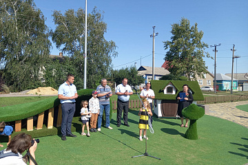 Открытие «Зоны отдыха детей по улице Крамского в р.п.Давыдовка»