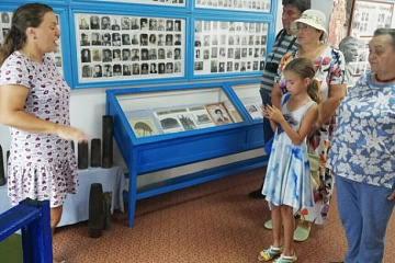 Работники Никольского СДК с жителями села посетили Новочигольский народный краеведческий музей