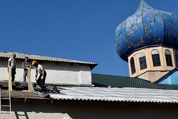 Калужане помогают восстанавливать храмы Луганщины