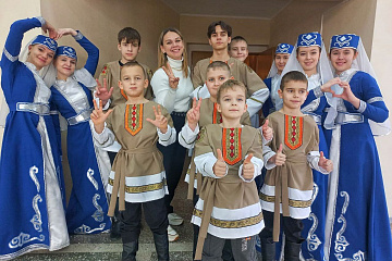 Краевой фестиваль детских фольклорных коллективов "Кубанский казачок"